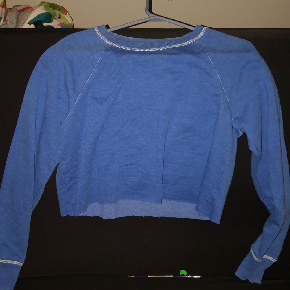 Long sleeve, cropped hoodie